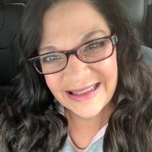 Meet your Posher, Deana